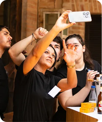 Camareros se hacen un selfie